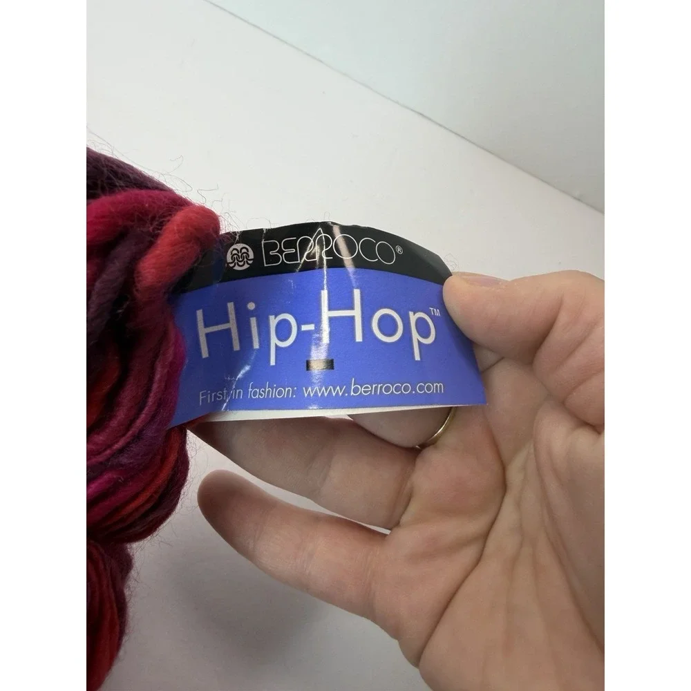 Berroco Hip-Hop Super Bulky Lot Of‎ 2 Pink Purple 100% Wool 100g Each